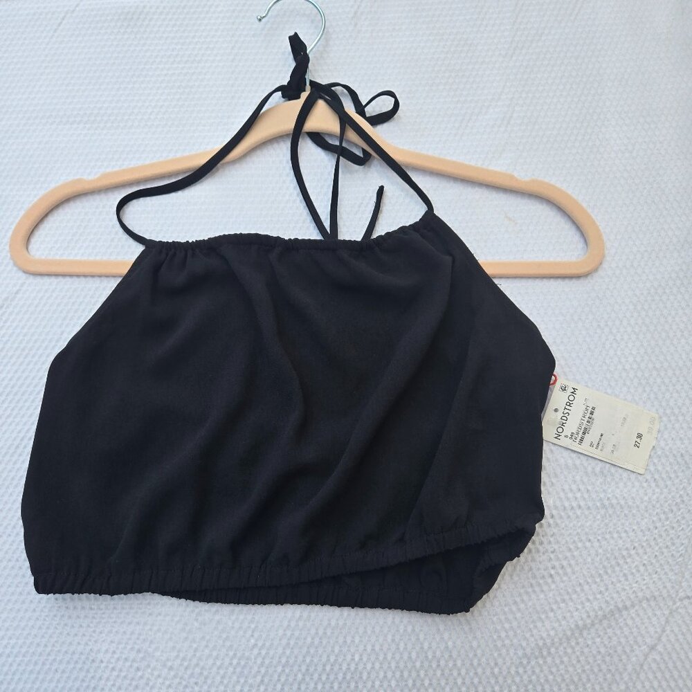 New with tag, cropped black shirt Small